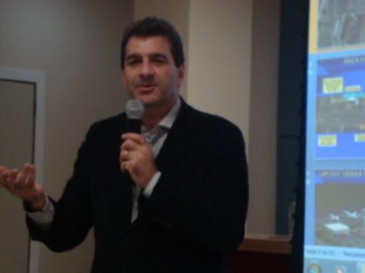 Cobalchini quer o aeroporto de Jaguaruna funcionando ainda em 2012