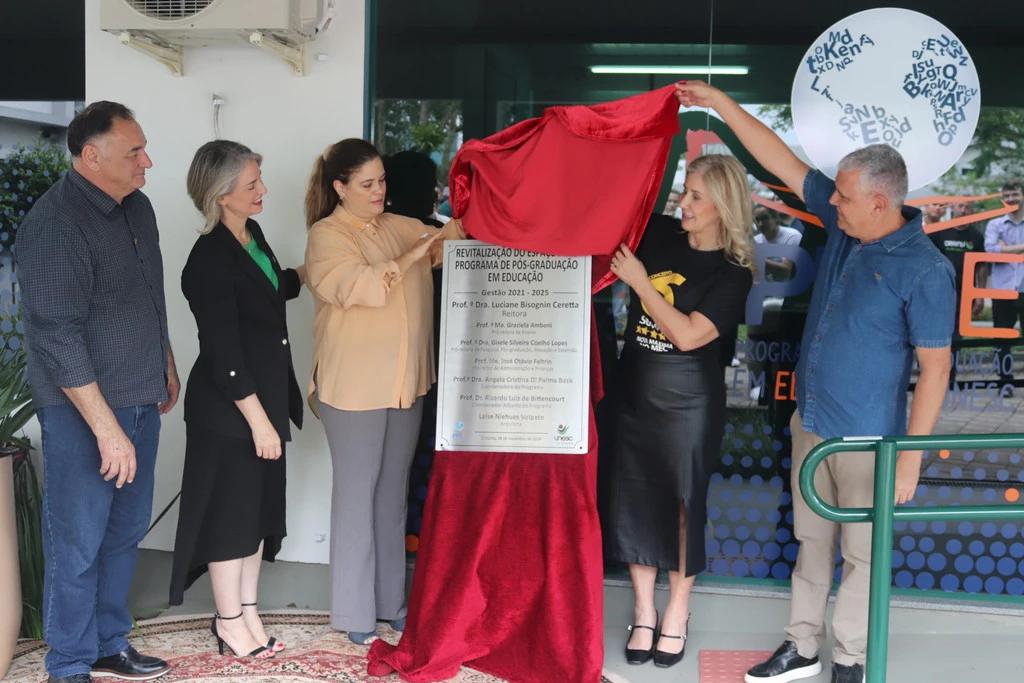 Programa de Pós-Graduação em Educação inaugura revitalização de espaço