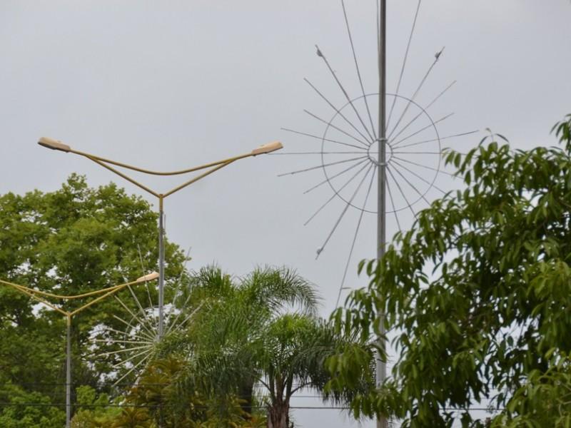 Avenida Centenário recebe iluminação especial