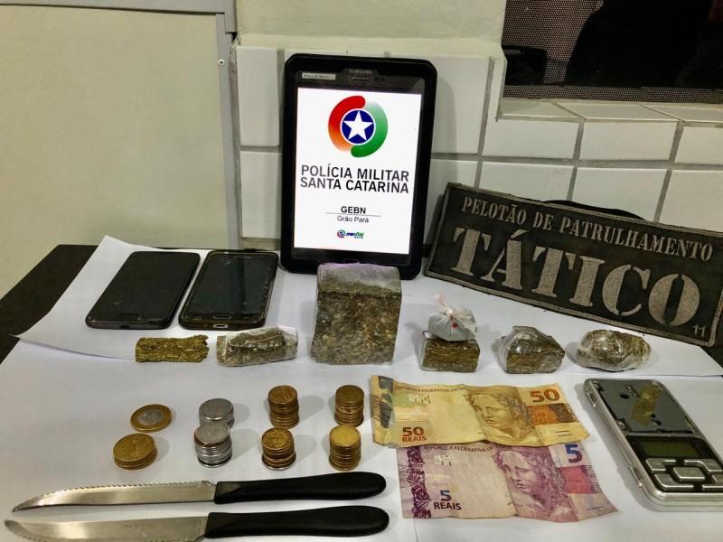 Polícia apreende 317 gramas de maconha na Serra do Corvo Branco