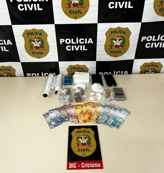Homem é preso em flagrante por tráfico de drogas e corrupção de menores em Criciúma 
