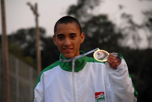 Nove medalhas na super segunda do atletismo