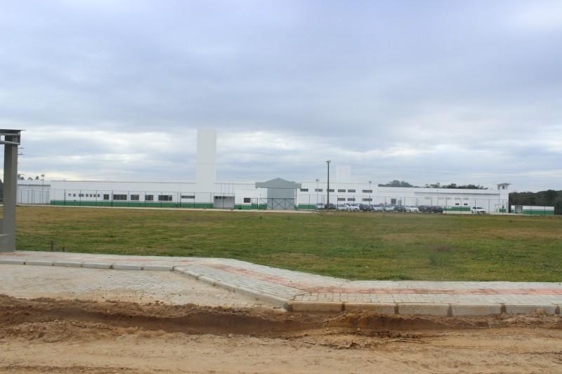Vereadores cobram verba do Governo do Estado para pavimentação na região das penitenciárias