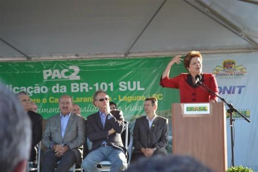 Dilma Rousseff assina ordem de serviço para gargalos da BR-101