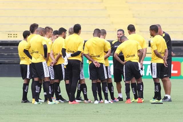 Diante do Joinville, Criciúma tenta reencontrar o caminho da vitória