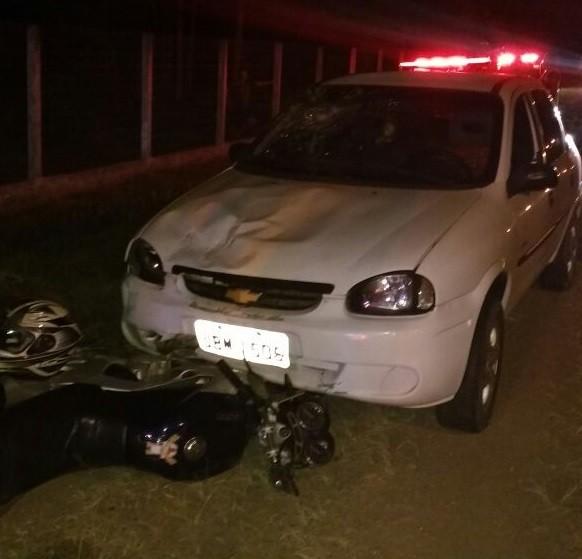 Colisão traseira deixa motociclista com ferimentos na coluna 