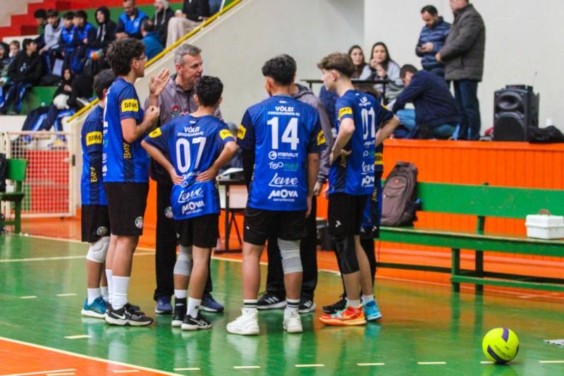 De forma invicta, Vôlei APAV conquista primeira etapa do Estadual 