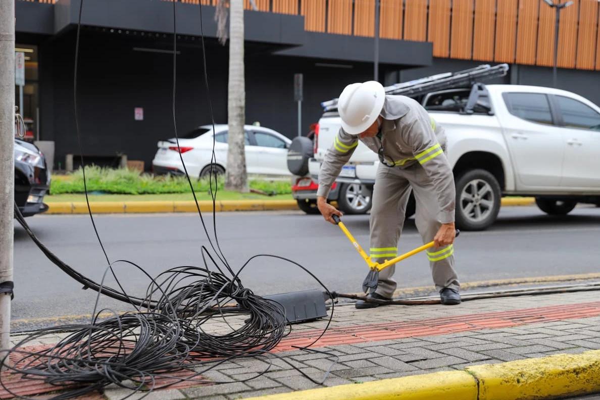 Mais de uma tonelada de fiação irregular é recolhida no Centro de Criciúma