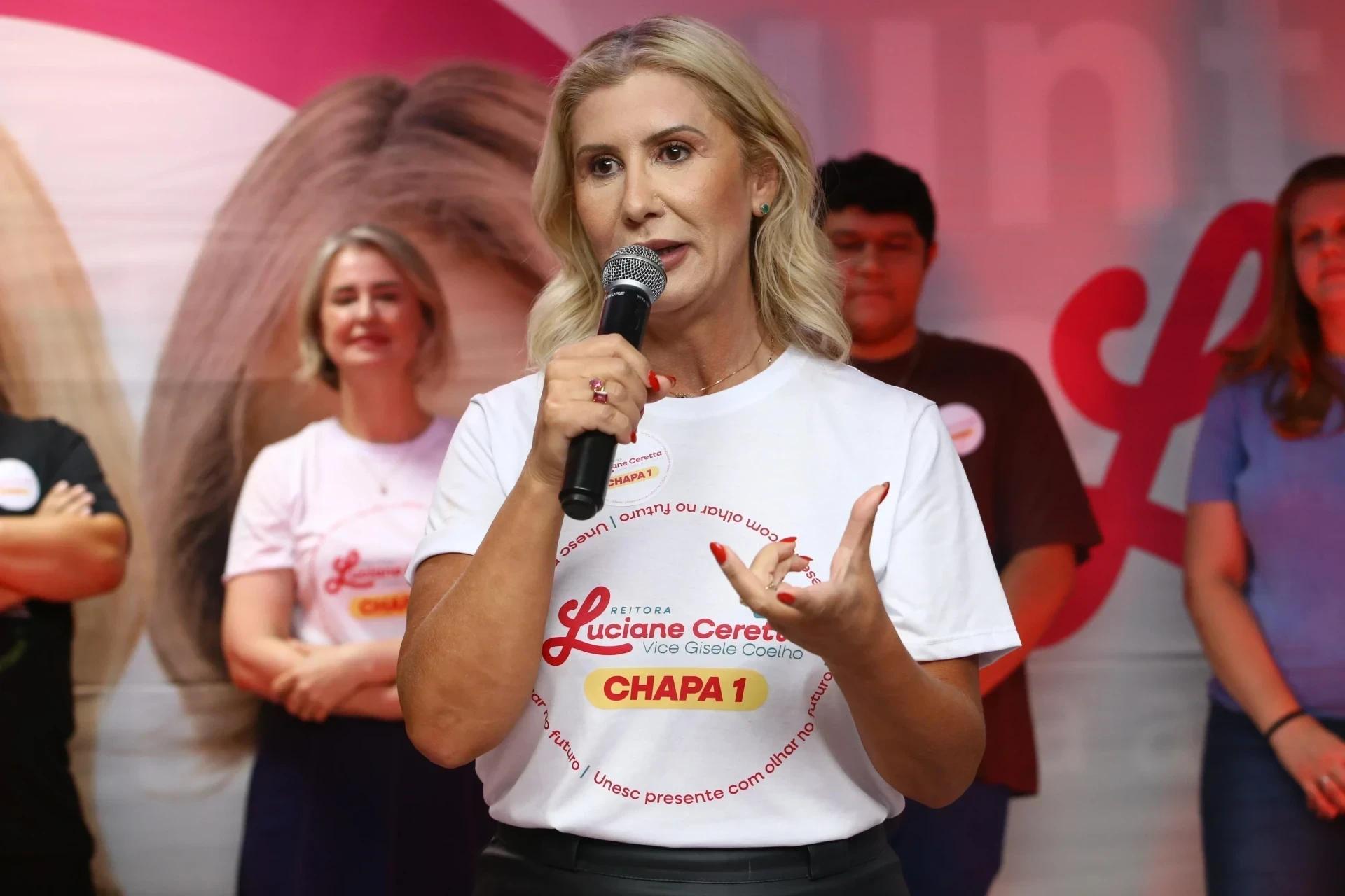 Luciane Ceretta pede reavaliação de cadastros de bolsas de estudos