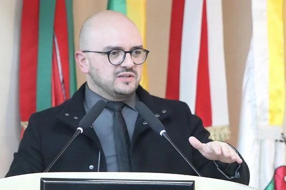 Vereador questiona município sobre a execução do Portal de Transparências das Escolas Públicas