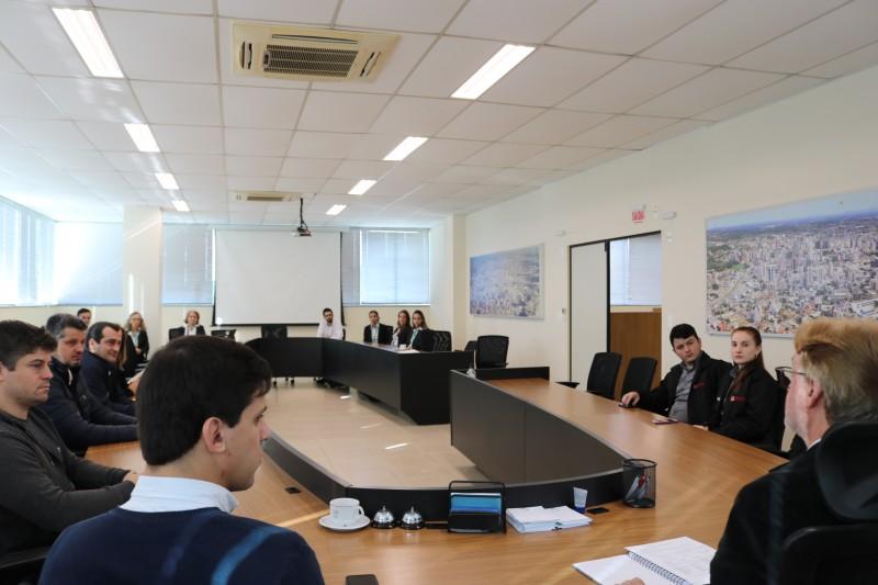 Acic reúne associados em encontro de aproximação e integração