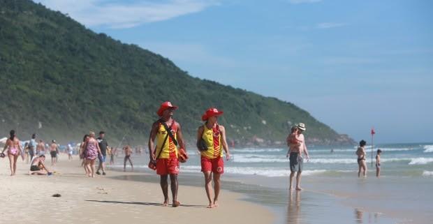 Número de mortes por afogamentos no Carnaval foi menor neste ano