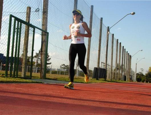 Atleta da FME Criciúma vence prova de triatlo em Salvador
