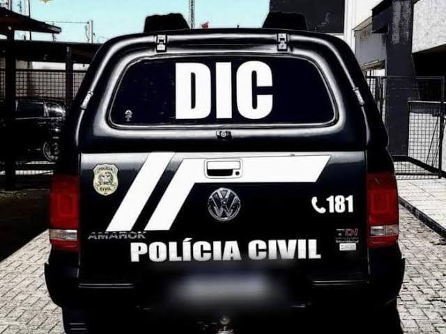 Homem invade trabalho de ex-esposa com faca e acaba preso em Tubarão 