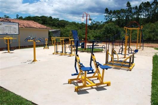 Seis comunidades contempladas com academias em Cocal do Sul