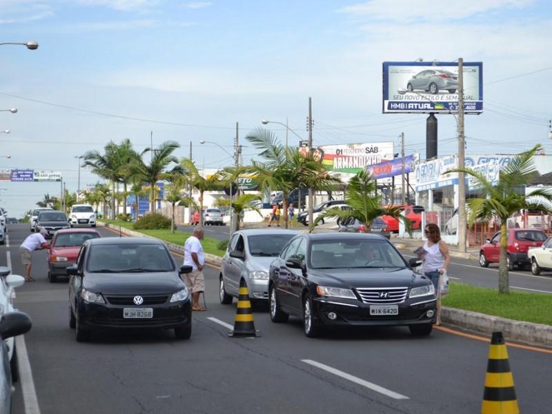 Associação dos Deficientes Físicos realizou pedágio em Araranguá
