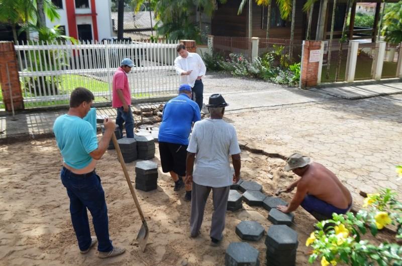 Avenida de Caravaggio, em Nova Veneza, recebe melhorias