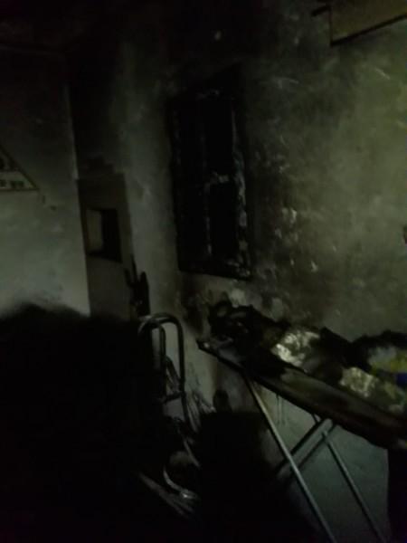 Residência é parcialmente destruída por incêndio em Araranguá