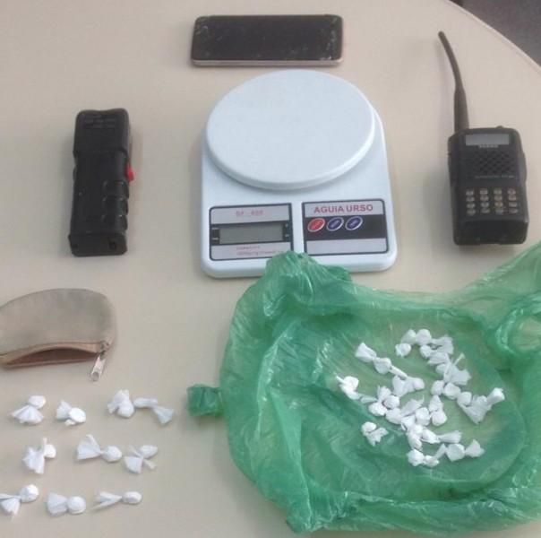 Polícia Civil prende traficante e apreende drogas em Criciúma