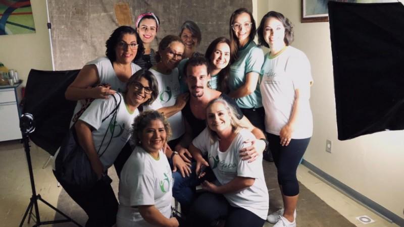 Pacientes em tratamento oncológico ganham homenagem antecipada ao dia das mães