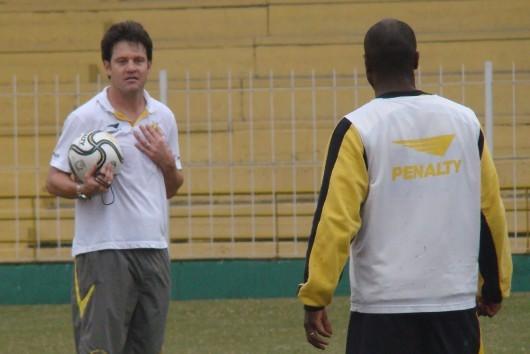 Argel vai a Caxias ver clássico gaúcho
