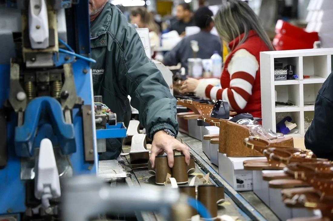 Indústria catarinense tem o segundo maior crescimento do Brasil em 12 meses