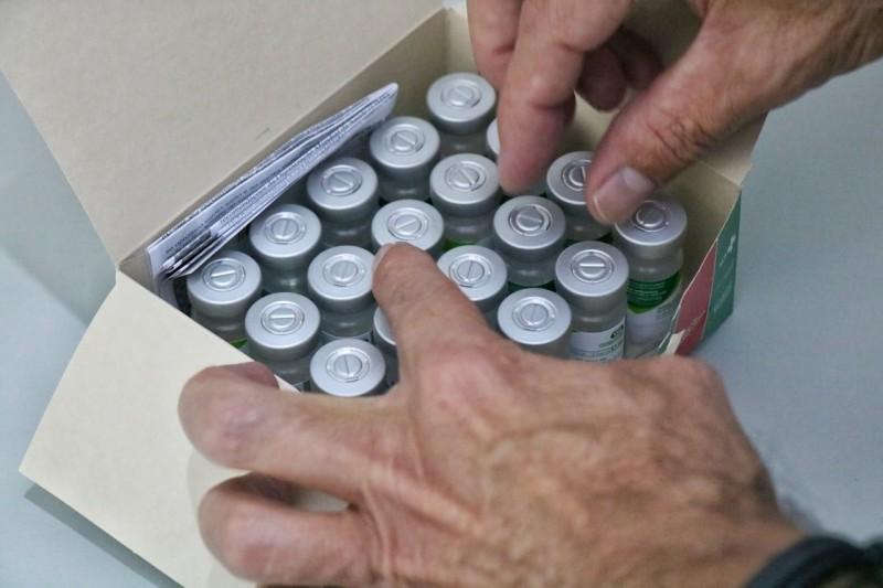 Nova Veneza recebe 420 doses da vacina contra a Covid-19