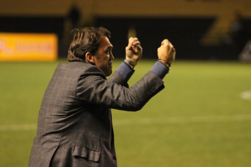 Petkovic fica satisfeito com conquista dos três pontos