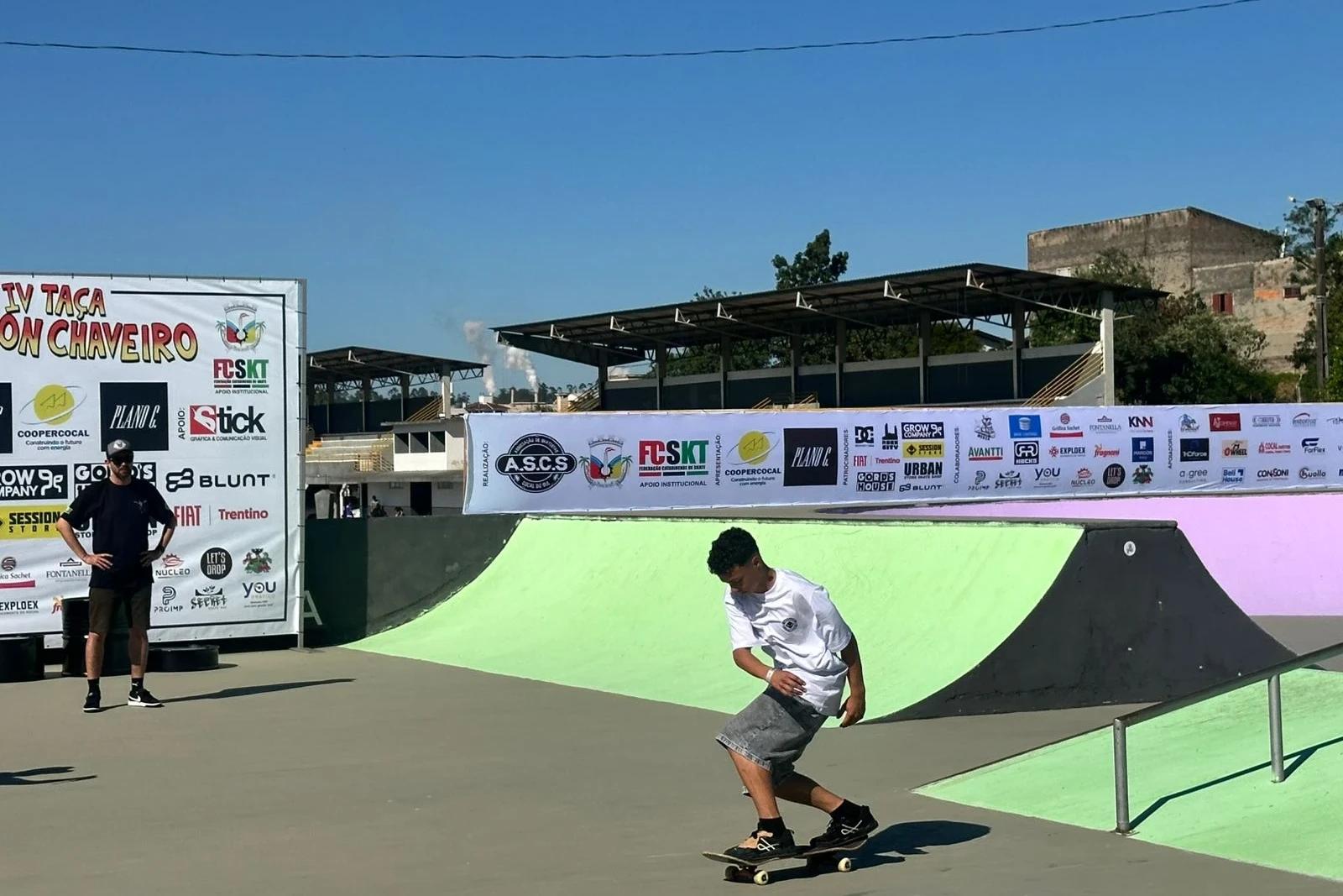 Campeonato de skate reúne atletas e famílias em Cocal do Sul