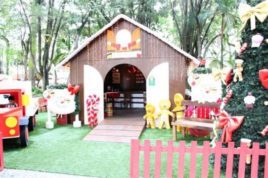 Casa do Papai Noel atrai crianças e adultos na Nereu Ramos