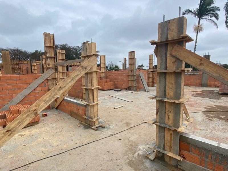 UBS da Santa Bárbara segue cronograma de obras e ganha forma em Criciúma