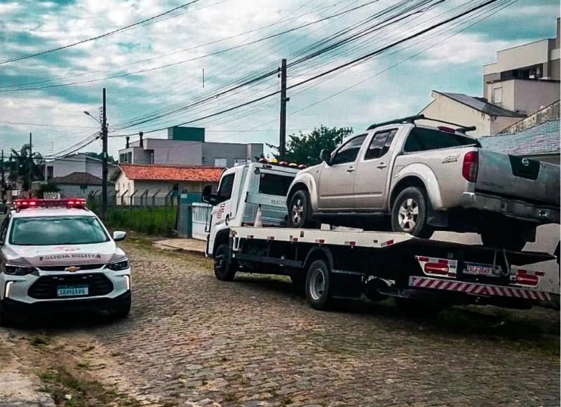 PM recupera Nissan Frontier com registro de furto em Criciúma