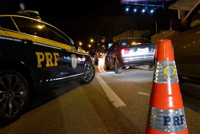 Mais de 350 motoristas flagrados em estado de embriaguez neste final de semana