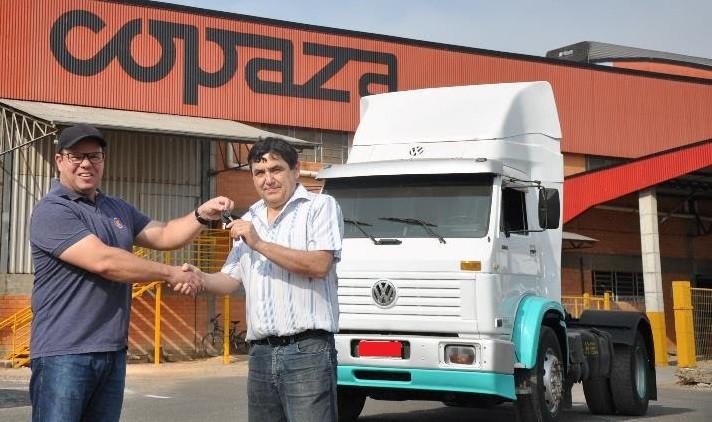 Copaza doa caminhão para ação em prol do São Donato