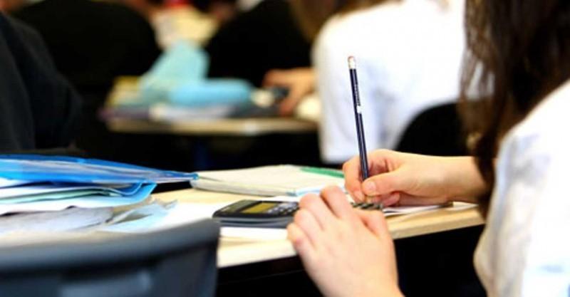 Mais de 1 milhão de jovens não concluem o ensino médio até os 19 anos