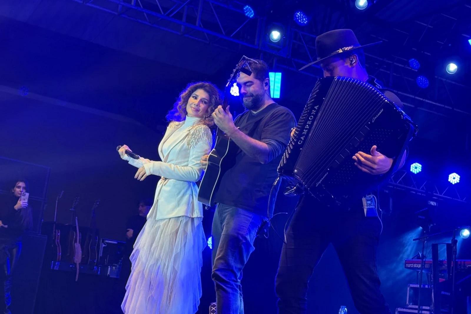 Mais de 15 mil pessoas acompanham show de Paula Fernandes na CocalFest