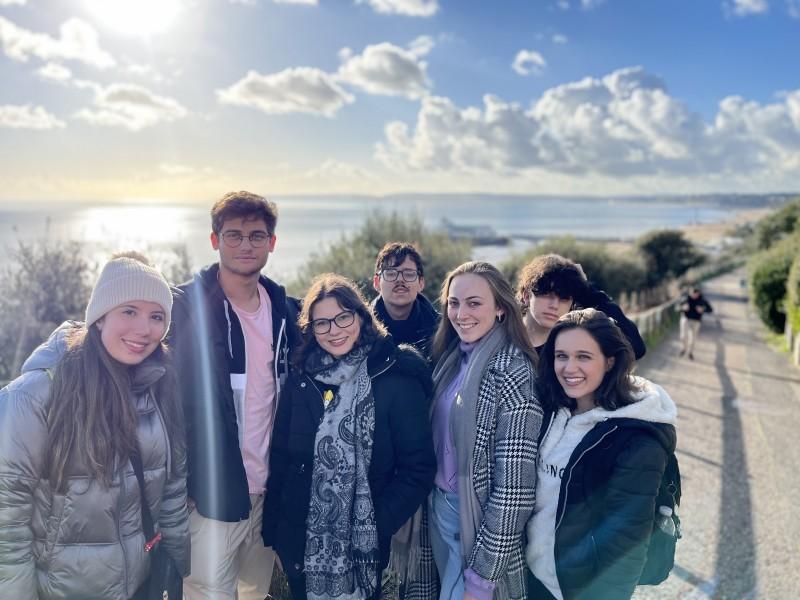 Alunos do Colégio Satc retornam de intercâmbio com bagagem repleta de vivências educacionais  