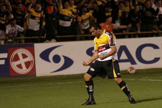  Tigre consegue vitória na raça e retoma a liderança da Série B 