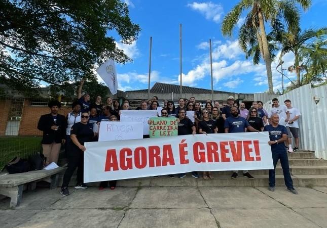 Sindicato dos professores rebate Jorginho Mello: ‘governador veio com desinformação para a sociedade'