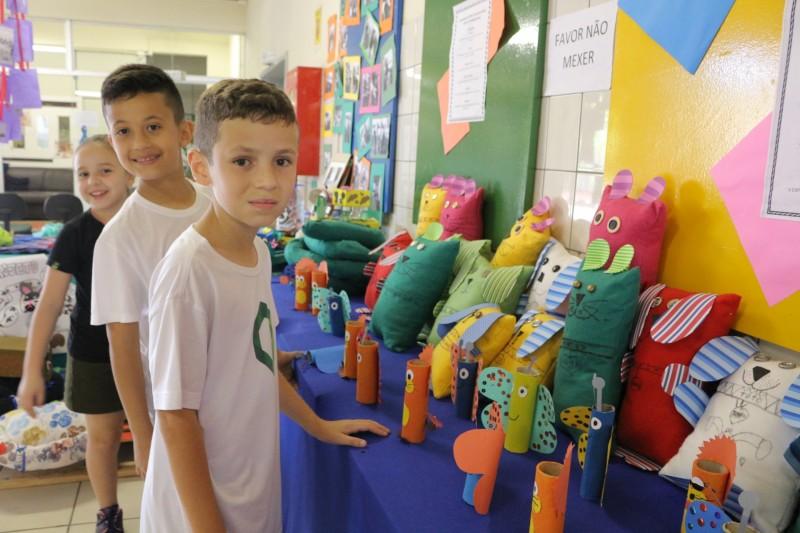 Caminhas para pets feitas por alunos da Satc serão doadas para ONGs