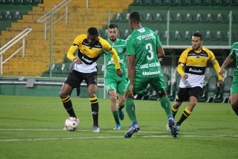 Criciúma x Chapecoense: apenas a vitória interessa ao Tigre 