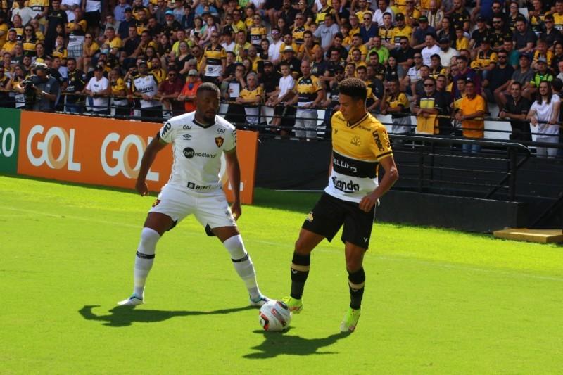 Criciúma recebe o Sport com a missão de voltar a vencer e retornar ao G4 
