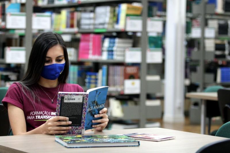 Unesc marca presença na 15ª edição da Feira do Livro