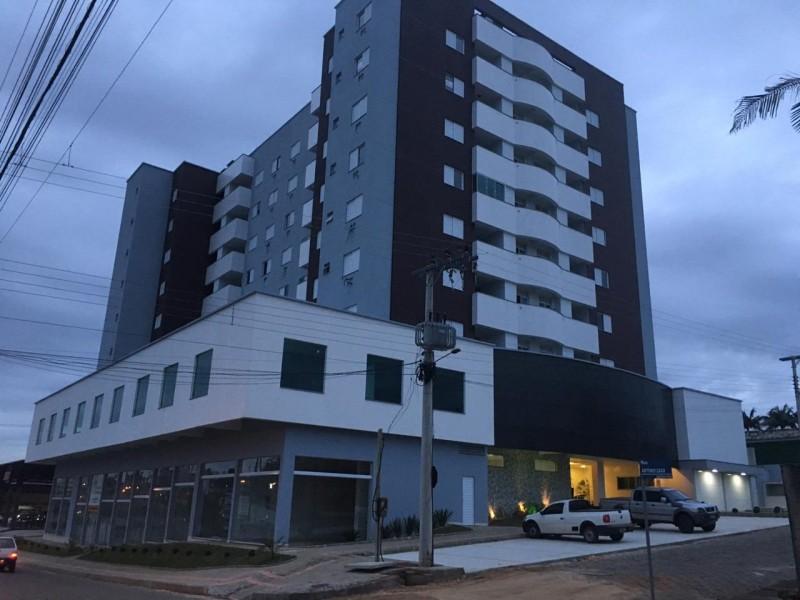 Prédio construído por proprietários em Içara pronto para habitação