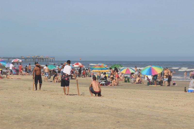 Calor leva veranistas ao Balneário Rincão