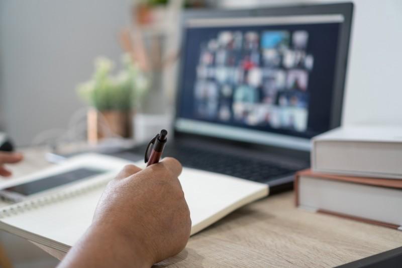 Curso de Administração EaD da Unesc: preparando profissionais para os desafios do mercado