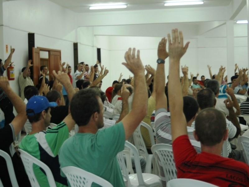 Trabalhadores ceramistas anunciam greve