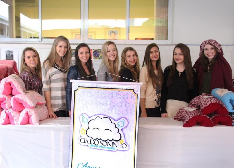 Alunos do Marista apresentam resultados de miniempresa