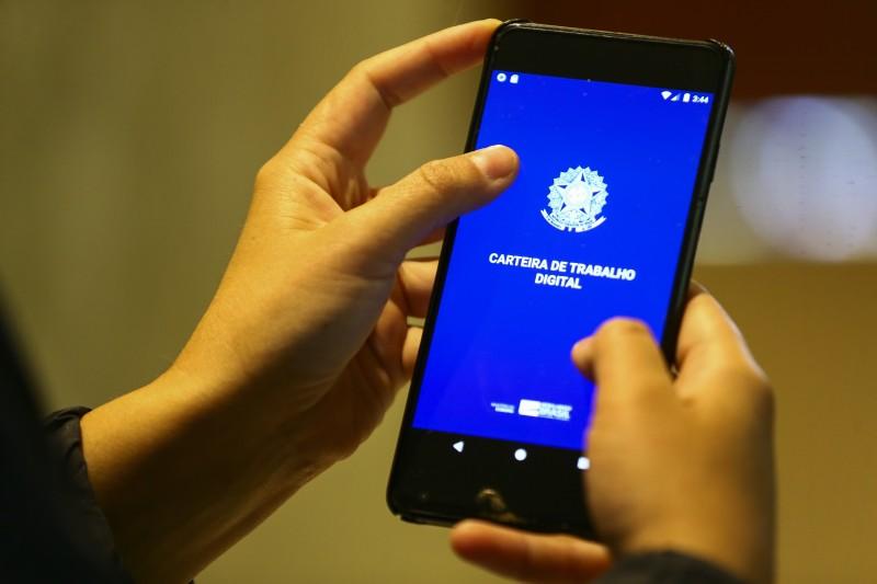 Santa Catarina gera 7,6 mil novos empregos em agosto 