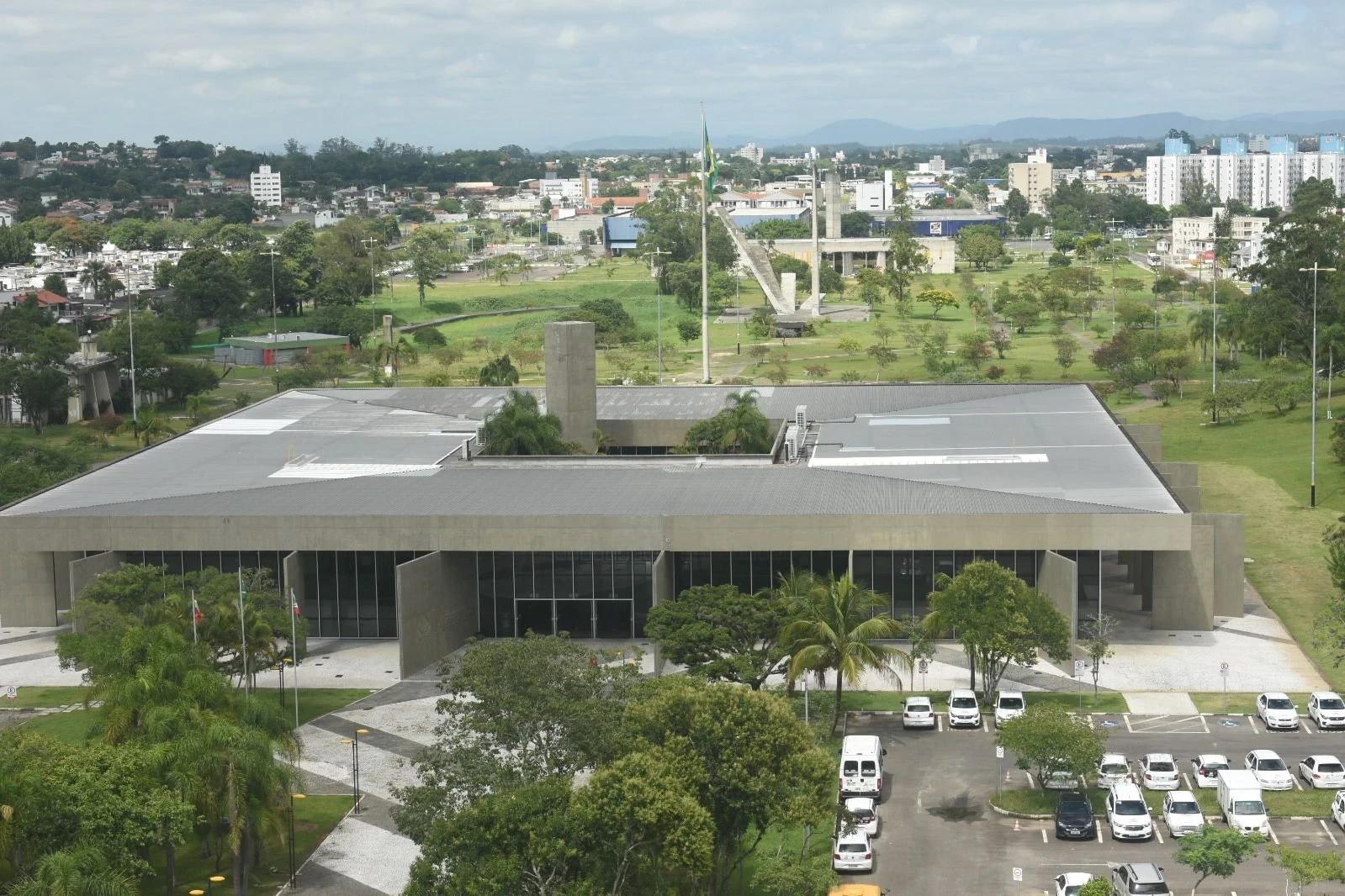 Reajuste, novo piso e valorização do magistério marcam avanço para servidores de Criciúma